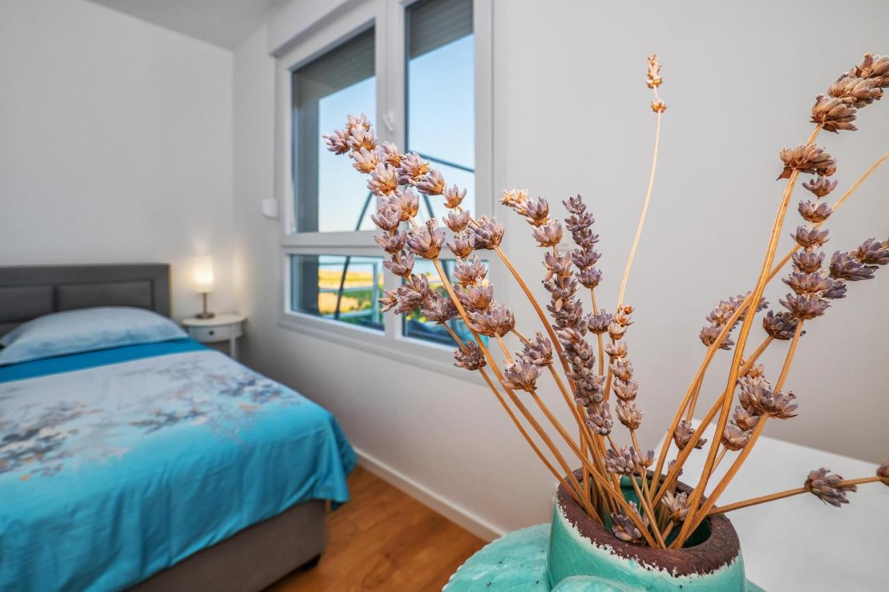 Sea View With Garden Apartment Joshua Split Dış mekan fotoğraf