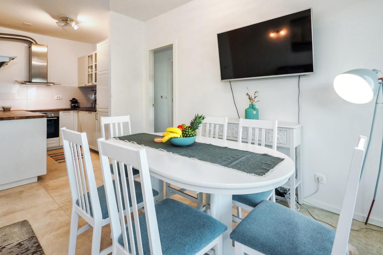 Sea View With Garden Apartment Joshua Split Dış mekan fotoğraf